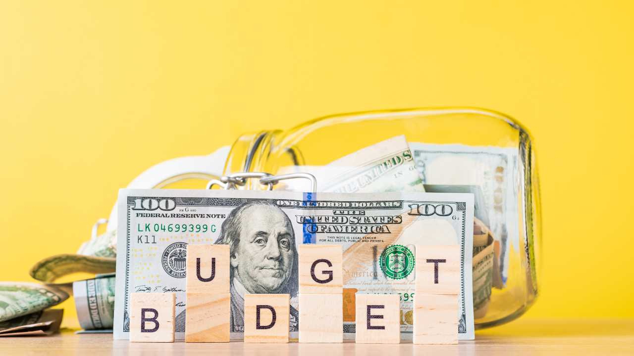 Saving Money And Budgeting Tips: Way To Save Money